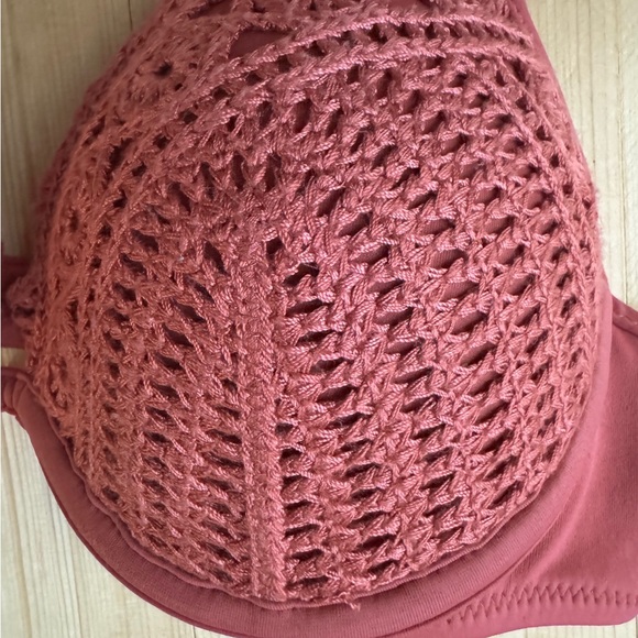 Shade & Shore .Crochet Lace Swim Top in Mauve. 34B. Great Condition - Picture 3 of 5